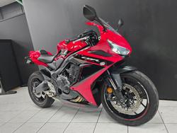2023 Honda CBR650R Red