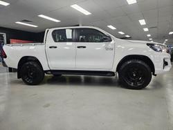 2020 Toyota Hilux SR GUN126R 4X4 Dual Range Glacier White