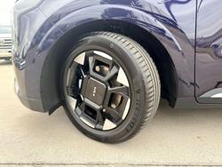 2024 Kia Carnival GT-Line