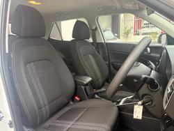 2025 Hyundai Venue Active