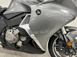 2010 Honda VFR1200F Silver