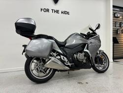 2010 Honda VFR1200F Silver