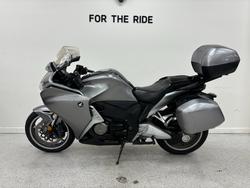 2010 Honda VFR1200F Silver
