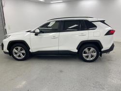2019 Toyota RAV4 GXL MXAA52R Glacier White