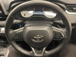 2019 Toyota RAV4 GXL MXAA52R Glacier White