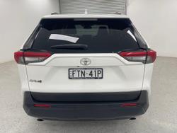 2019 Toyota RAV4 GXL MXAA52R Glacier White