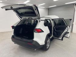 2019 Toyota RAV4 GXL MXAA52R Glacier White