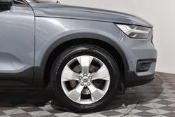 2020 Volvo XC40 T4 Momentum