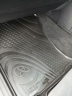 2023 Toyota Landcruiser Prado GXL