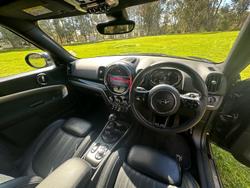 2022 MINI Countryman Cooper SE MINI Yours