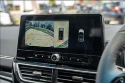 2025 Mahindra XUV3XO AX7L