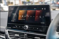 2025 Mahindra XUV3XO AX7L