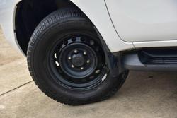 2022 Toyota Hilux SR