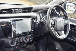 2022 Toyota Hilux SR