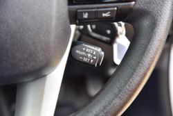 2022 Toyota Hilux SR