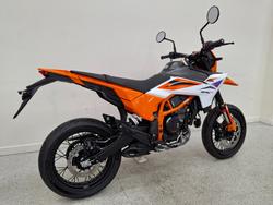 2025 Ktm 390 SMC R White