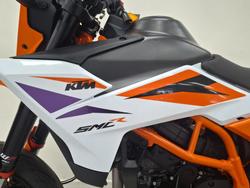 2025 Ktm 390 SMC R White