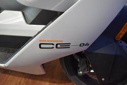 2025 BMW Motorrad CE 04