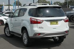 2018 Isuzu MU-X LS-T