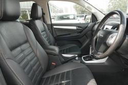 2018 Isuzu MU-X LS-T