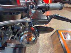 2009 Harley-Davidson Iron 883 (XL883N) Sportster Black