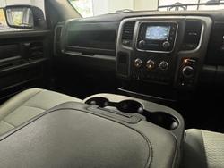 2018 RAM 1500 Express DS MY18 4X4 Dual Range Bright Silver