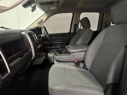 2018 RAM 1500 Express DS MY18 4X4 Dual Range Bright Silver