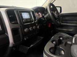 2018 RAM 1500 Express DS MY18 4X4 Dual Range Bright Silver