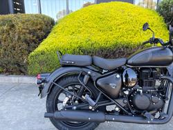 2025 Royal Enfield CLASSIC 350 DARK