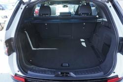 2024 Land Rover Discovery Sport P300e Dynamic SE