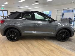 2025 Volkswagen T-Roc 140TSI R-Line
