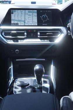 2021 BMW 3 Series 330e Luxury Line