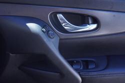 2017 Nissan X-TRAIL TS