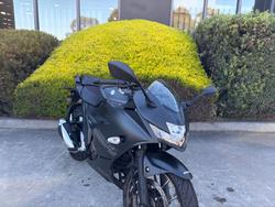 2024 Suzuki GIXXER SF