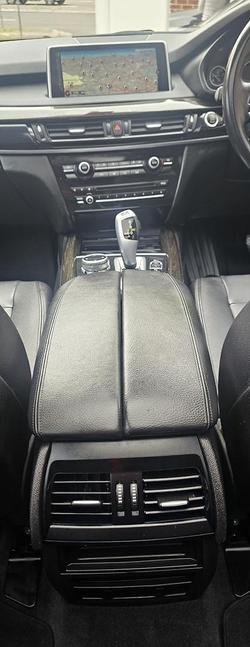 2014 BMW X5 sDrive25d F15 Black Sapphire