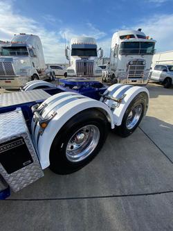 2021 Kenworth K200