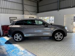 2012 Volkswagen Touareg V6 TDI 7P MY12.5 4X4 Dual Range Galapagos Anthracite