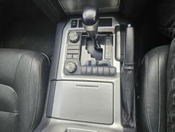 2017 Toyota Landcruiser VX