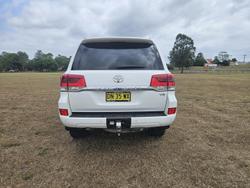 2017 Toyota Landcruiser VX