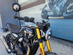2025 Triumph SPEED 400 Black