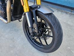 2025 Triumph SPEED 400 Black