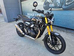 2025 Triumph SPEED 400 Black