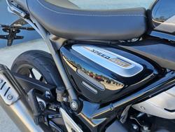 2025 Triumph SPEED 400 Black