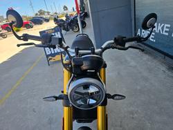 2025 Triumph SPEED 400 Black