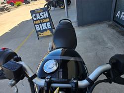 2025 Triumph SPEED 400 Black