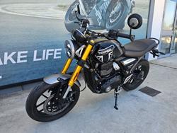 2025 Triumph SPEED 400 Black