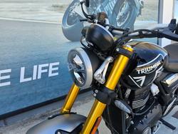 2025 Triumph SPEED 400 Black