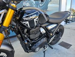 2025 Triumph SPEED 400 Black