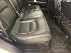 2019 Toyota Landcruiser Sahara VDJ200R 4X4 Dual Range Crystal Pearl