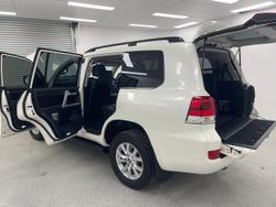 2019 Toyota Landcruiser Sahara VDJ200R 4X4 Dual Range Crystal Pearl